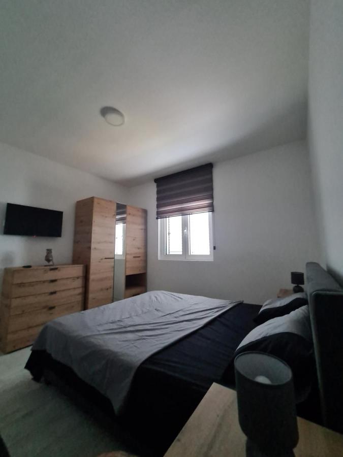 Apartment Nikcevic Tivat Eksteriør bilde
