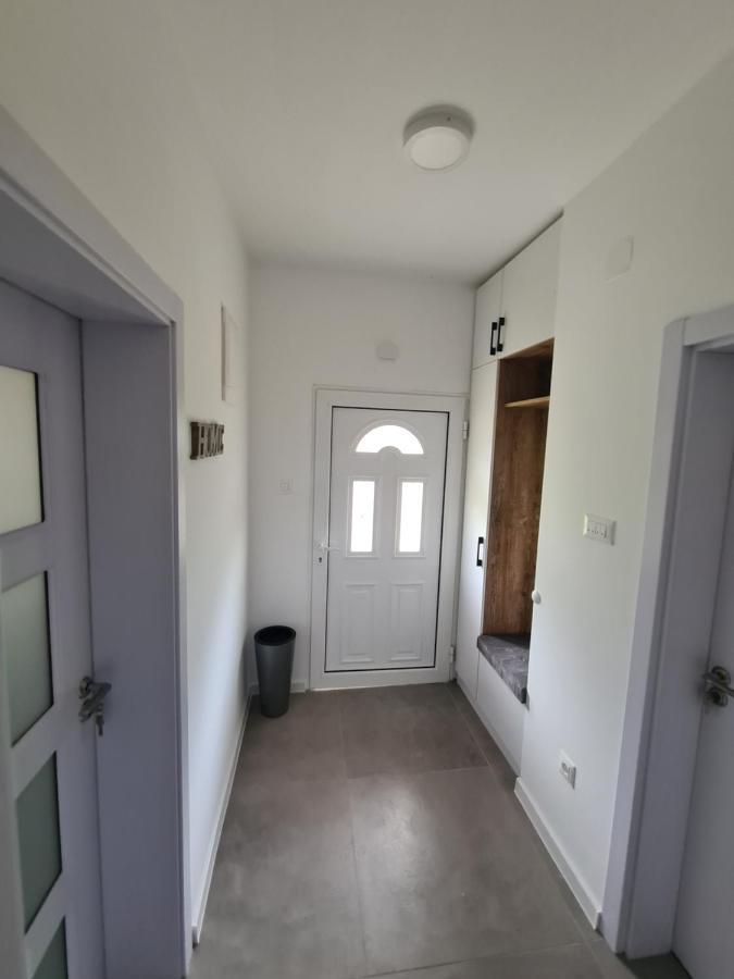 Apartment Nikcevic Tivat Eksteriør bilde